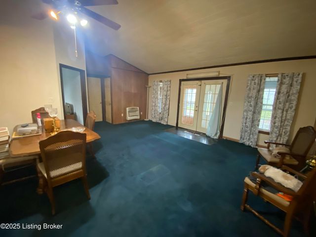 6687 Woods Pike, Pleasureville, KY 40057