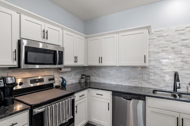 541 10th Street, Waukee, IA 50263