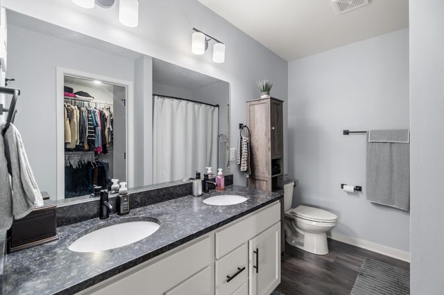 541 10th Street, Waukee, IA 50263