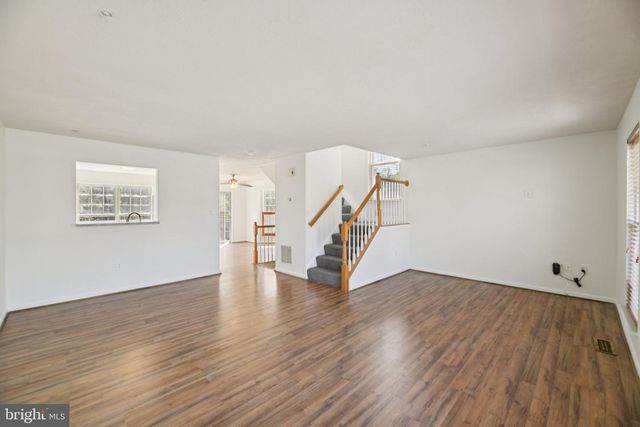 8421 GAUNTLET PL, White Plains, MD 20695