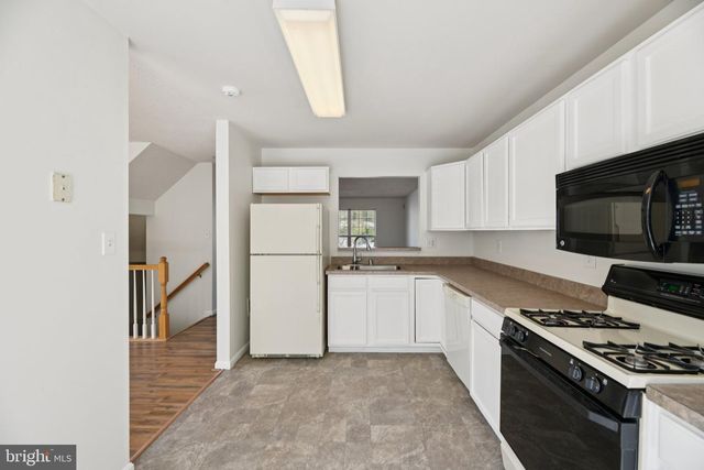 8421 GAUNTLET PL, White Plains, MD 20695