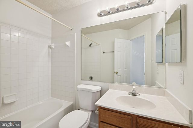 8421 GAUNTLET PL, White Plains, MD 20695