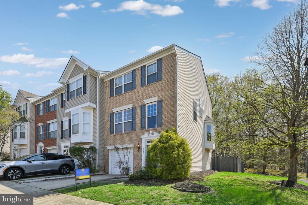 8421 GAUNTLET PL, White Plains, MD 20695