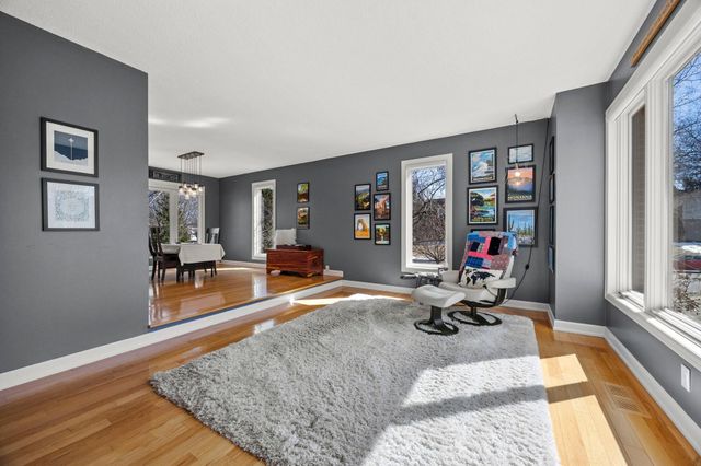 5500 Yorktown Lane N, Plymouth, MN 55442