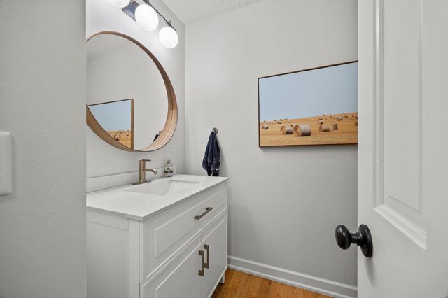 5500 Yorktown Lane N, Plymouth, MN 55442