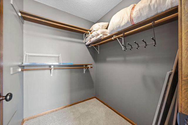 5500 Yorktown Lane N, Plymouth, MN 55442