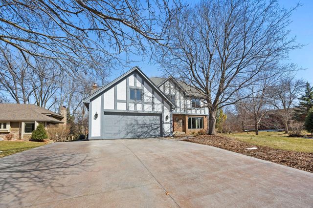 5500 Yorktown Lane N, Plymouth, MN 55442