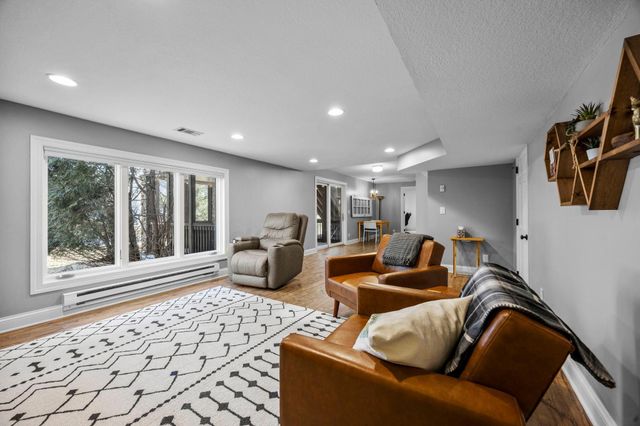 5500 Yorktown Lane N, Plymouth, MN 55442