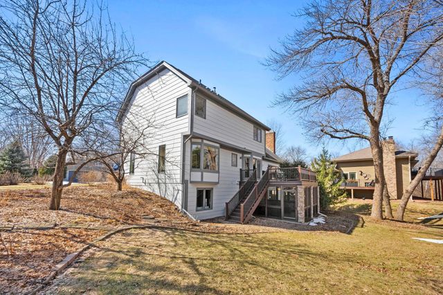 5500 Yorktown Lane N, Plymouth, MN 55442