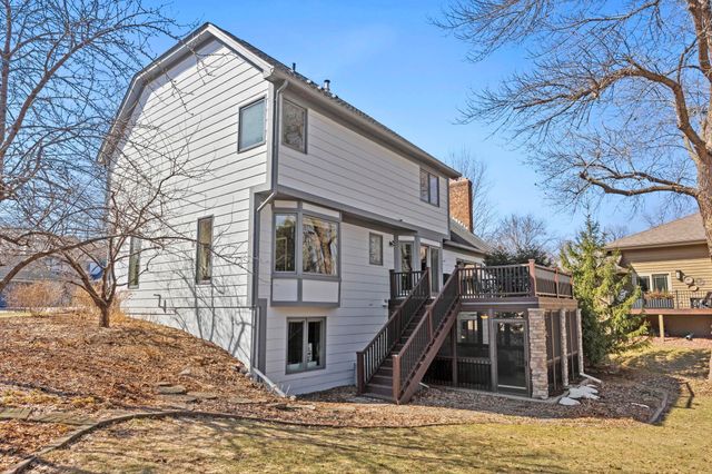 5500 Yorktown Lane N, Plymouth, MN 55442