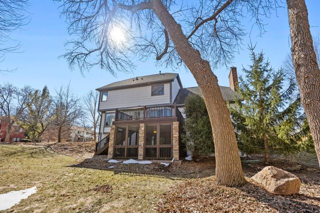 5500 Yorktown Lane N, Plymouth, MN 55442