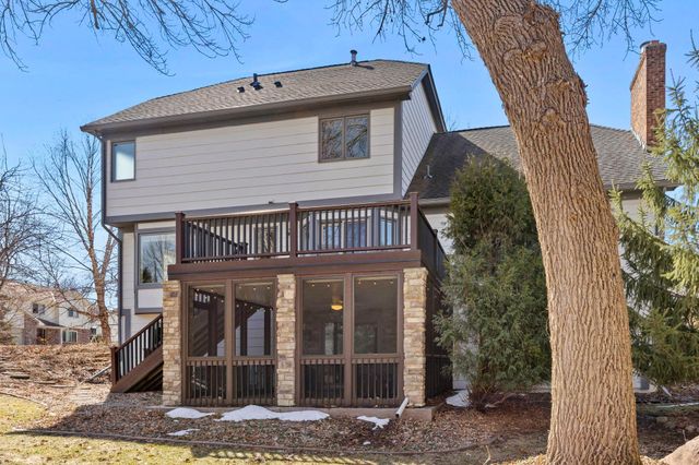 5500 Yorktown Lane N, Plymouth, MN 55442