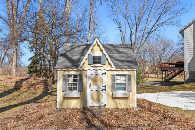 5500 Yorktown Lane N, Plymouth, MN 55442