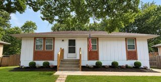 2106 S Owings Street, Oak Grove, MO 64075