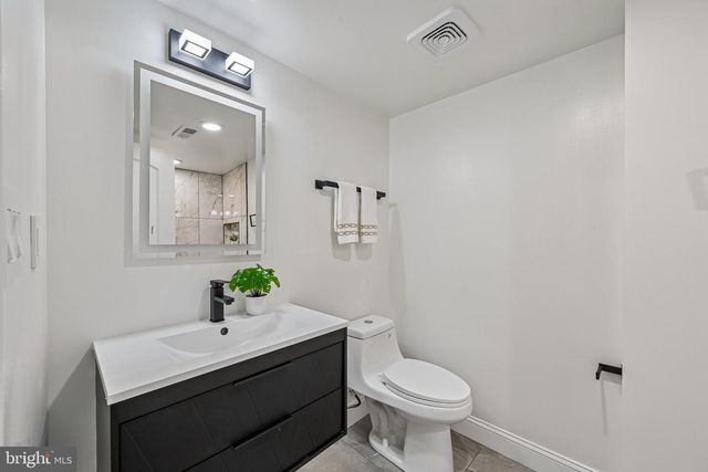 24 N GILMOR ST, Baltimore, MD 21223