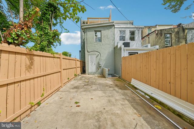 24 N GILMOR ST, Baltimore, MD 21223