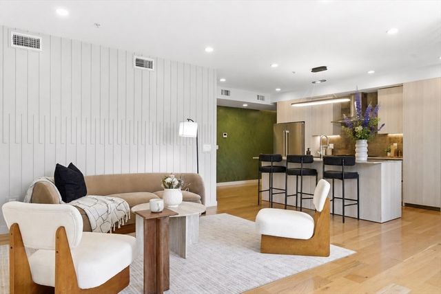 187-191 Condor St 5, Boston, MA 02128