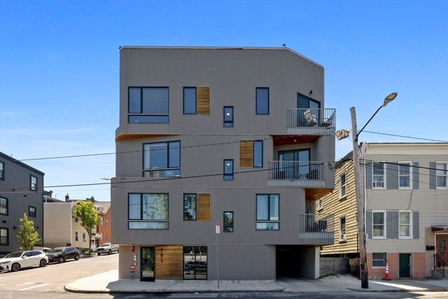187-191 Condor St 5, Boston, MA 02128