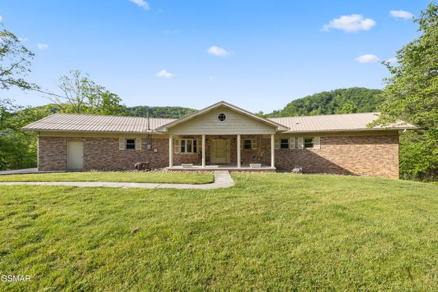 1181 Pine Mountain Road, Sevierville, TN 37862