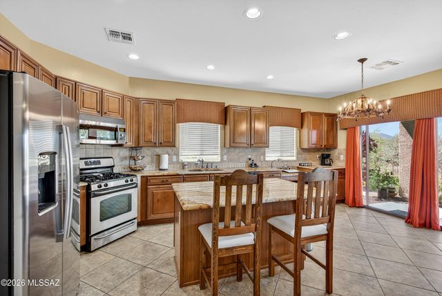 17688 S Vermillion Sunset Drive, Vail, AZ 85641