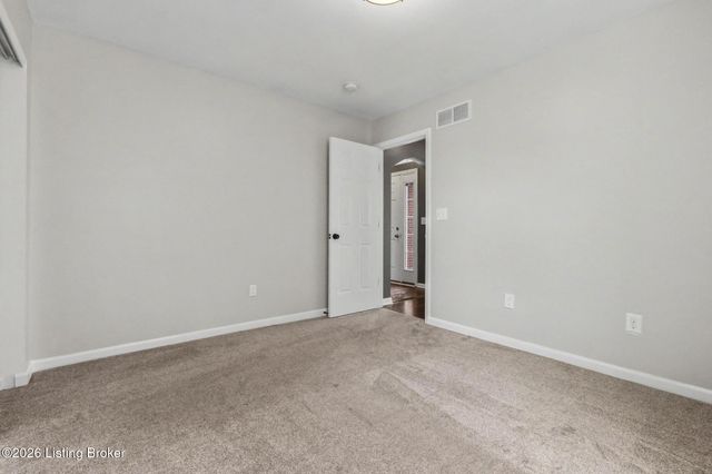 309 Rockcrest View Ct, Louisville, KY 40245