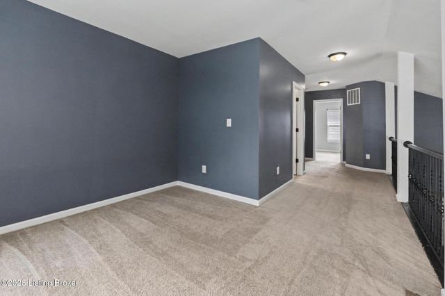 309 Rockcrest View Ct, Louisville, KY 40245