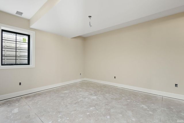 18470 Forest Glade Drive, South Bend, IN 46637