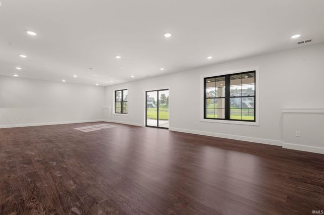 18470 Forest Glade Drive, South Bend, IN 46637