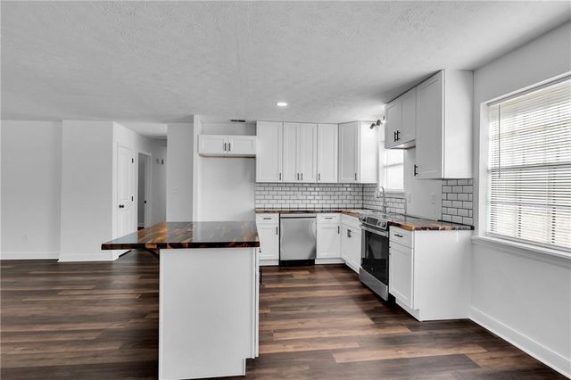 9056 Chestnut Lake Drive, Jonesboro, GA 30236