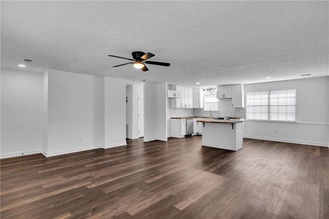 9056 Chestnut Lake Drive, Jonesboro, GA 30236