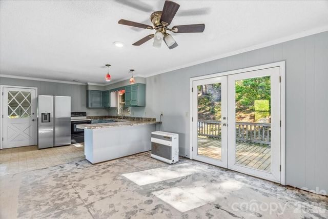 14 Jack Sullins Road, Spruce Pine, NC 28777