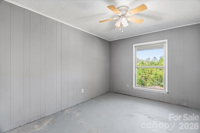 14 Jack Sullins Road, Spruce Pine, NC 28777