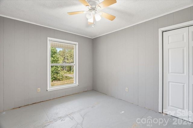 14 Jack Sullins Road, Spruce Pine, NC 28777