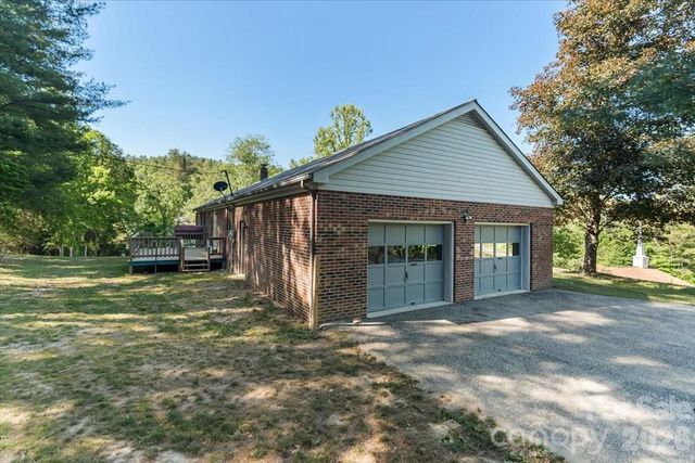 14 Jack Sullins Road, Spruce Pine, NC 28777