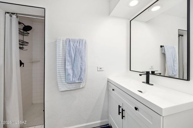 1446 E Lee Street, Tucson, AZ 85719