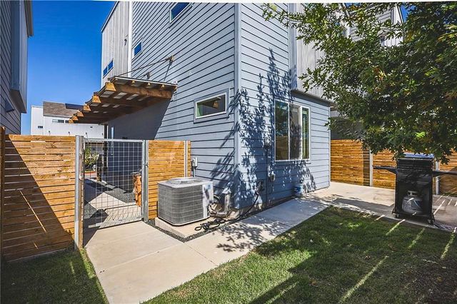 801 N Bluff DR 40, Austin, TX 78745