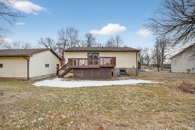 821 9th Avenue, Gilbertville, IA 50634