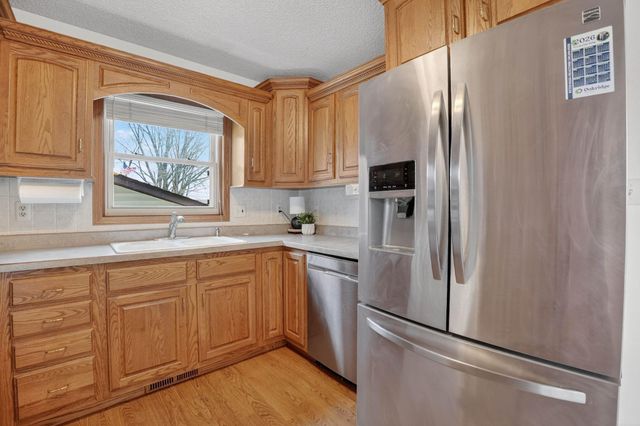 821 9th Avenue, Gilbertville, IA 50634