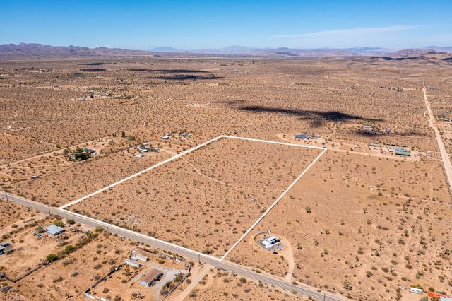 1 Aberdeen Drive, Yucca Valley, CA 92284