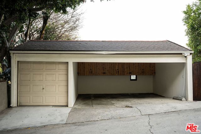 1825 Redesdale Avenue, Los Angeles, CA 90026