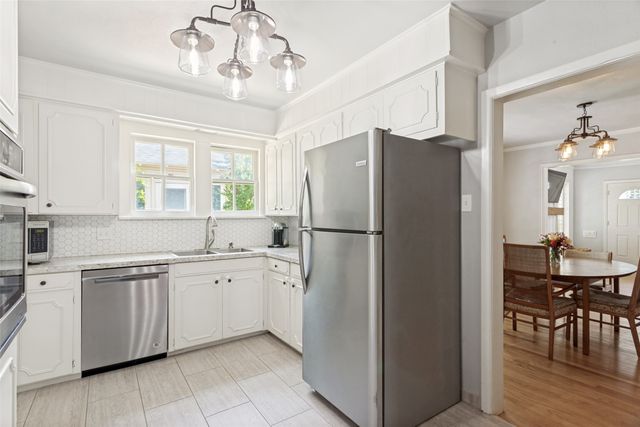 2316 Tremont Avenue, Fort Worth, TX 76107
