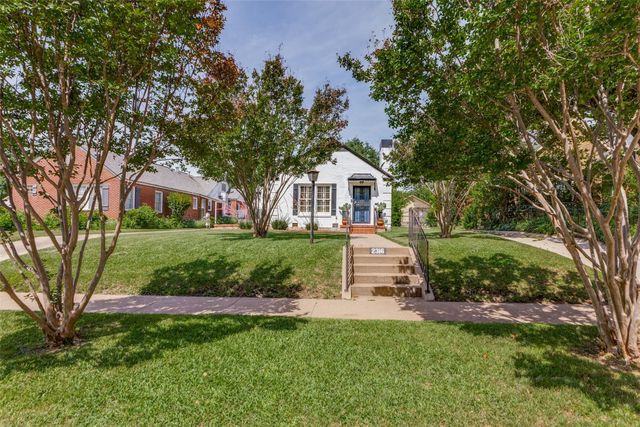 2316 Tremont Avenue, Fort Worth, TX 76107