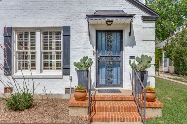 2316 Tremont Avenue, Fort Worth, TX 76107