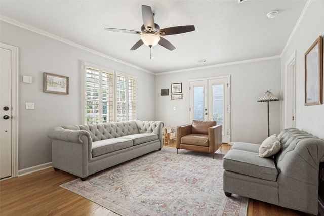 2316 Tremont Avenue, Fort Worth, TX 76107