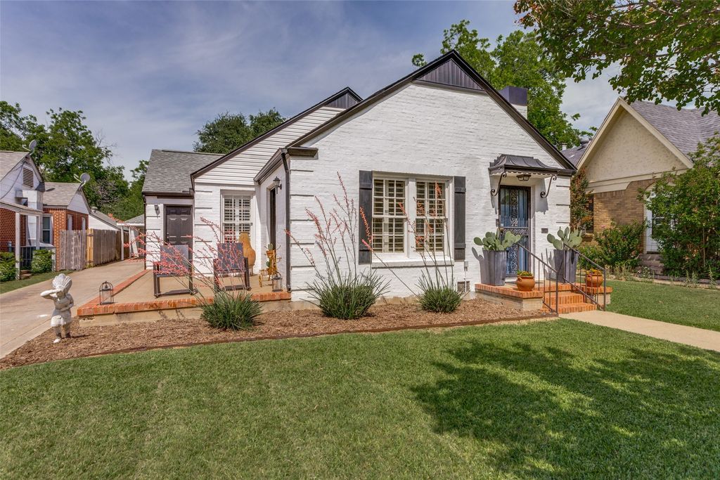 2316 Tremont Avenue, Fort Worth, TX 76107