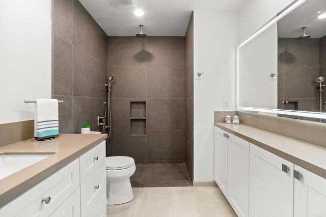 30194 White Wake Drive, Canyon Lake, CA 92587
