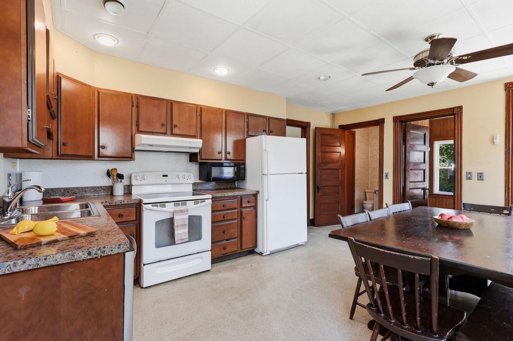 13 Montrose Avenue, Portland, ME 04103 — photo 4