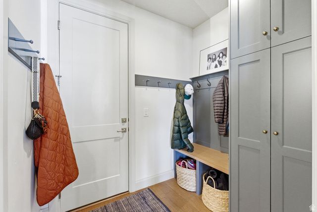 11382 S CANYON FALLS LN, Sandy, UT 84092