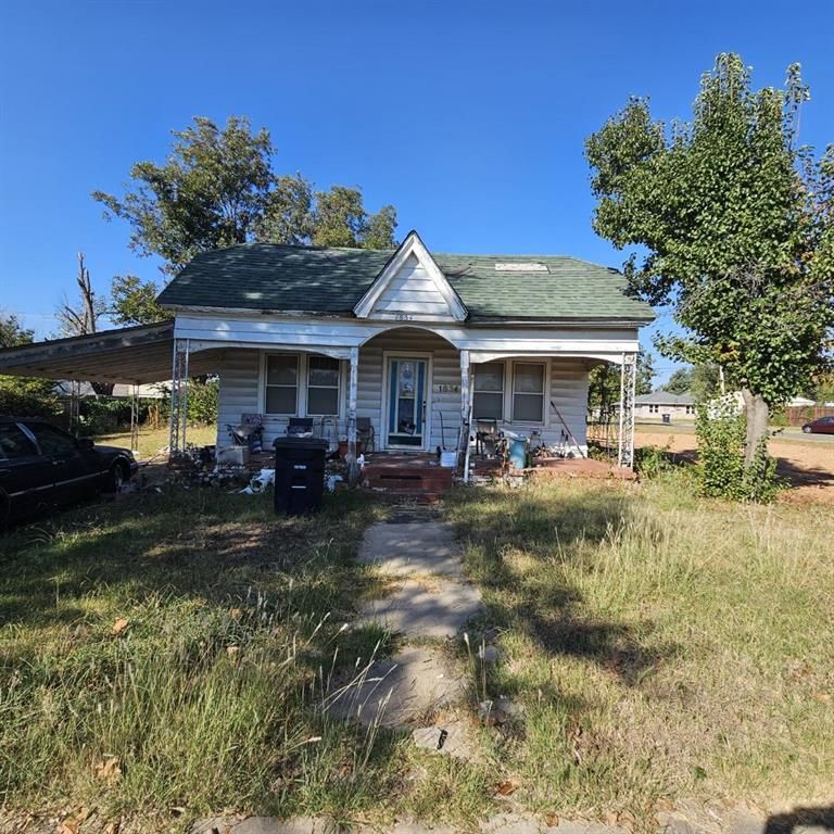 1834 N Market Avenue, Shawnee, OK 74804