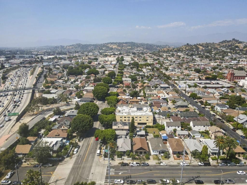 Image 57 of property listing at 2607 Darwin, Los Angeles, CA 90031